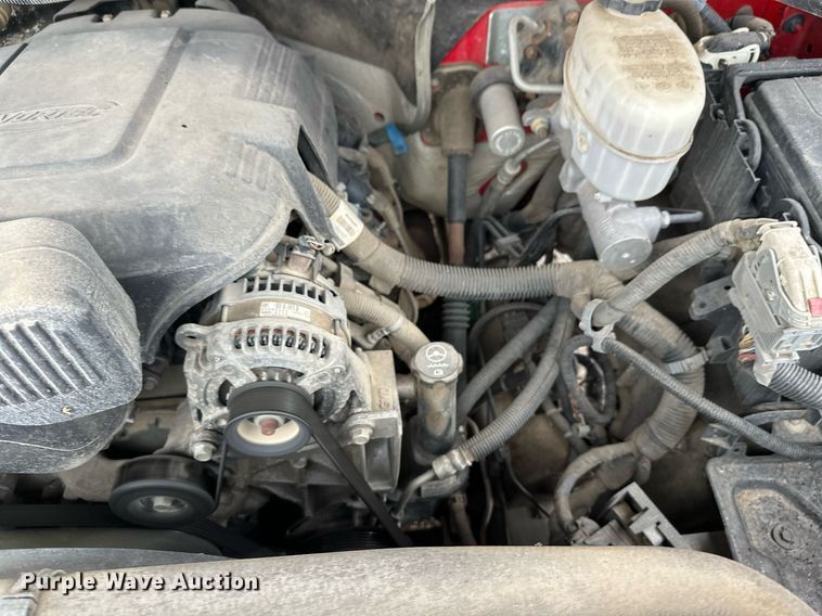 image for item EL0033 2019 Chevrolet Silverado 2500HD Double Cab pickup truck