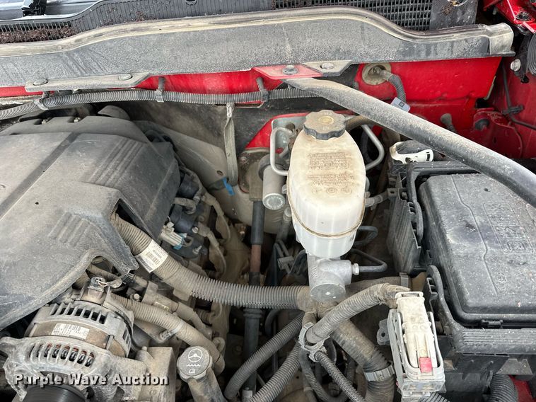 image for item EL0033 2019 Chevrolet Silverado 2500HD Double Cab pickup truck