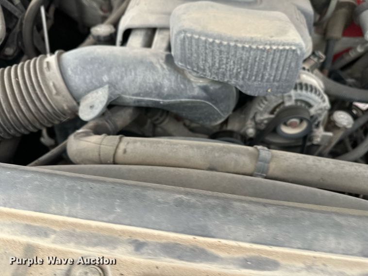 image for item EL0033 2019 Chevrolet Silverado 2500HD Double Cab pickup truck