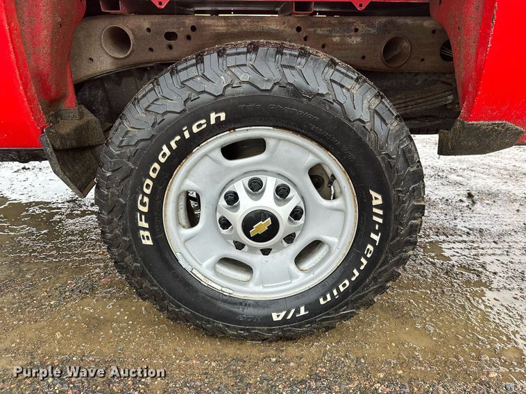 image for item EL0033 2019 Chevrolet Silverado 2500HD Double Cab pickup truck