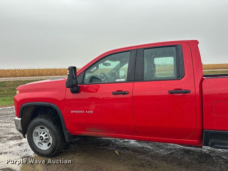 image for item EL0037 2021 Chevrolet Silverado 2500HD Double Cab pickup truck