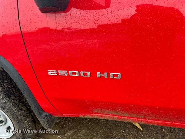 image for item EL0037 2021 Chevrolet Silverado 2500HD Double Cab pickup truck