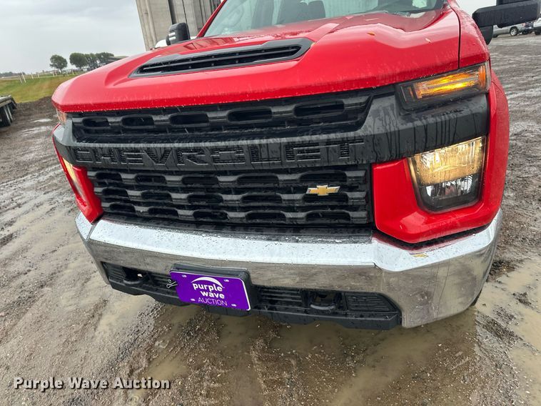 image for item EL0037 2021 Chevrolet Silverado 2500HD Double Cab pickup truck