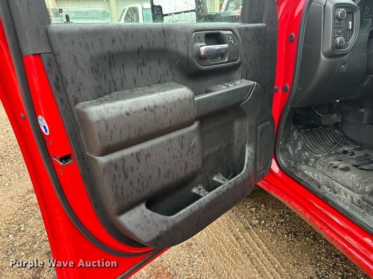 image for item EL0037 2021 Chevrolet Silverado 2500HD Double Cab pickup truck