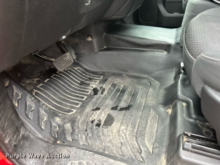 image for item EL0037 2021 Chevrolet Silverado 2500HD Double Cab pickup truck