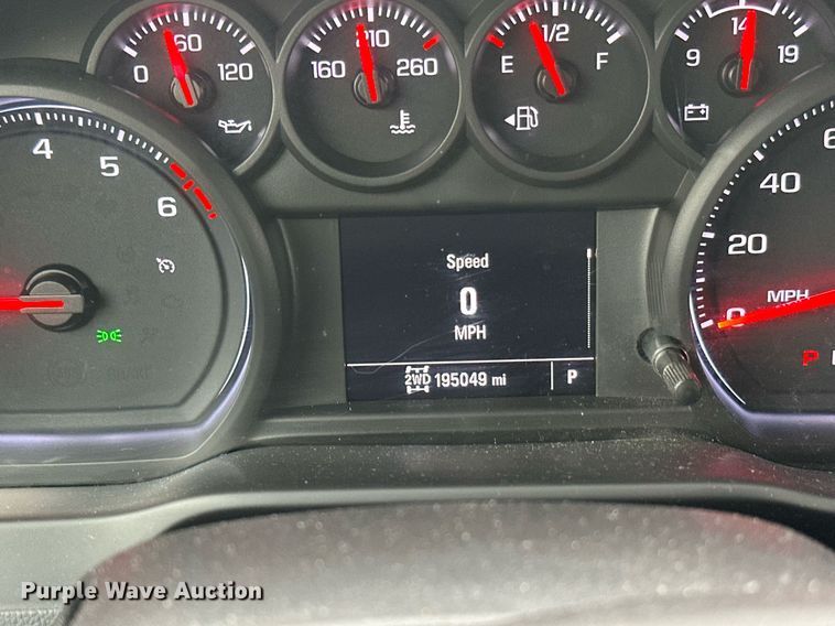 image for item EL0037 2021 Chevrolet Silverado 2500HD Double Cab pickup truck