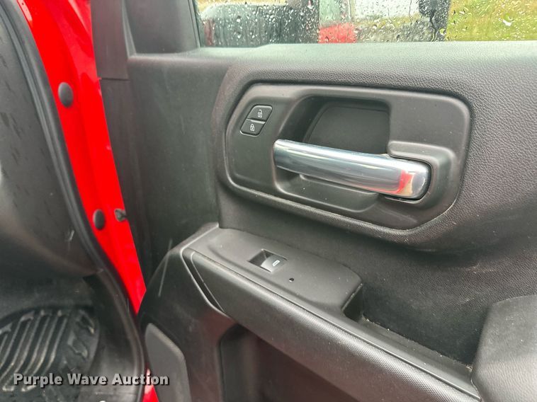 image for item EL0037 2021 Chevrolet Silverado 2500HD Double Cab pickup truck