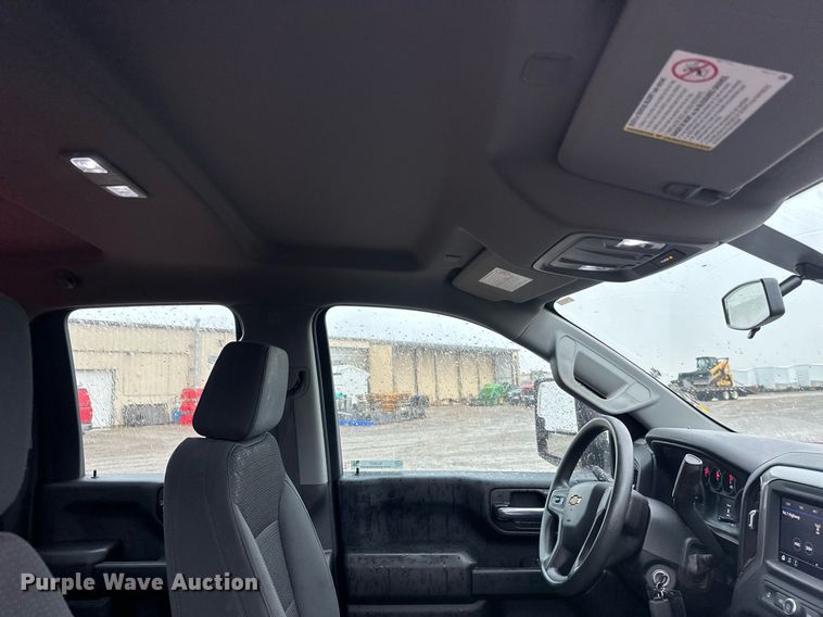 image for item EL0037 2021 Chevrolet Silverado 2500HD Double Cab pickup truck