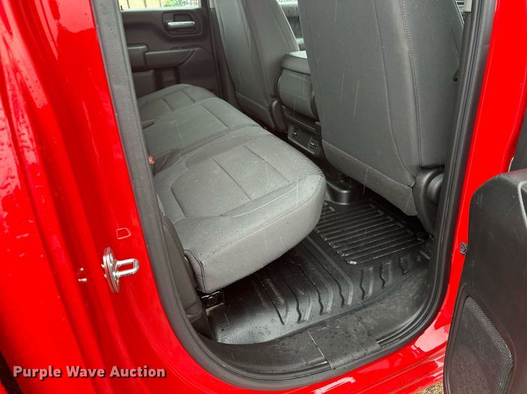 image for item EL0037 2021 Chevrolet Silverado 2500HD Double Cab pickup truck