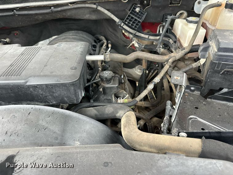 image for item EL0037 2021 Chevrolet Silverado 2500HD Double Cab pickup truck