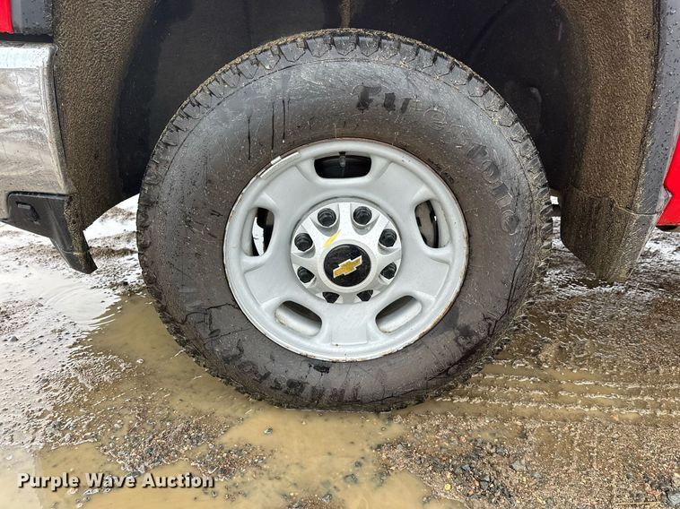 image for item EL0037 2021 Chevrolet Silverado 2500HD Double Cab pickup truck