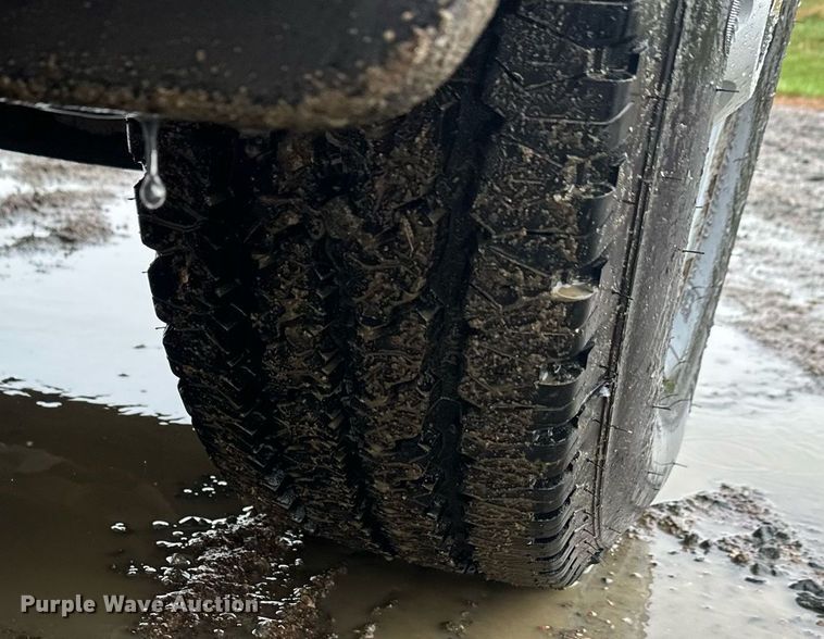 image for item EL0037 2021 Chevrolet Silverado 2500HD Double Cab pickup truck