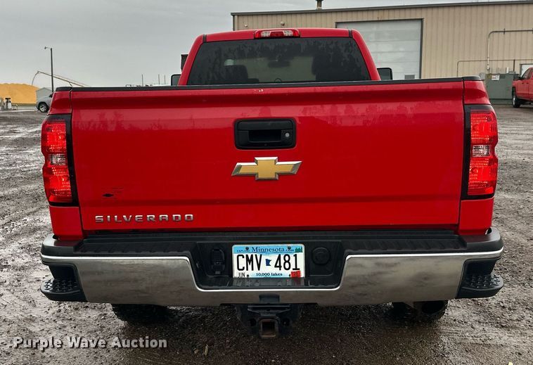 image for item EL0038 2019 Chevrolet Silverado 2500HD Double Cab pickup truck