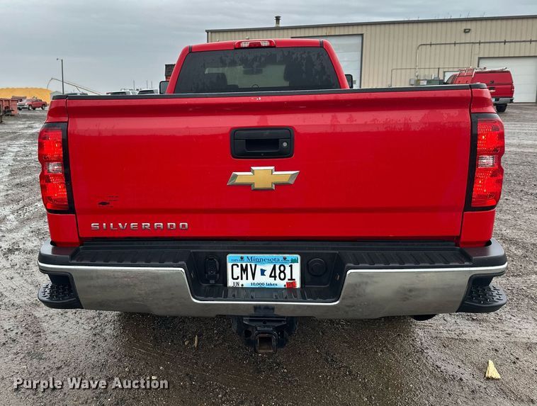 image for item EL0038 2019 Chevrolet Silverado 2500HD Double Cab pickup truck