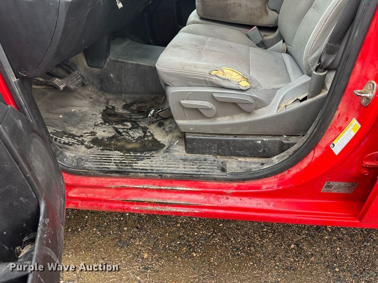 image for item EL0038 2019 Chevrolet Silverado 2500HD Double Cab pickup truck