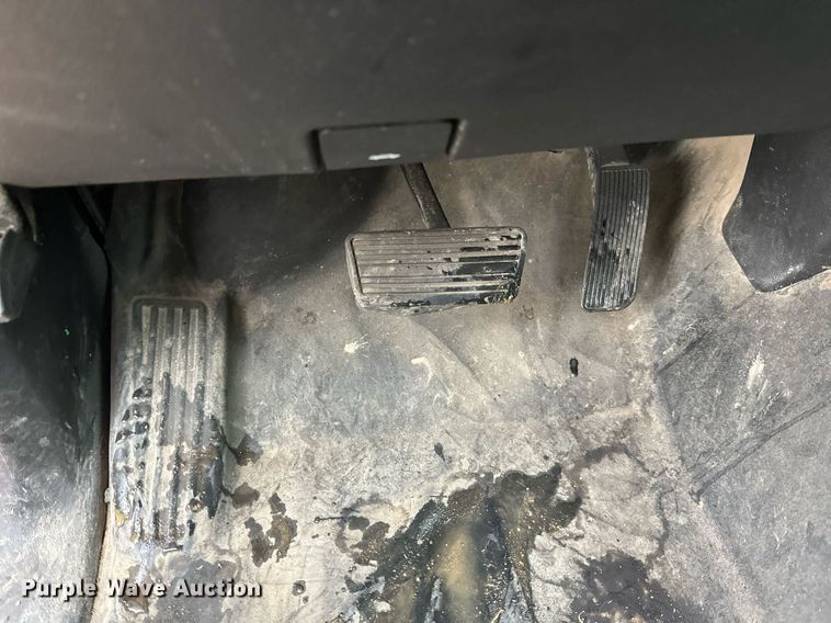 image for item EL0038 2019 Chevrolet Silverado 2500HD Double Cab pickup truck