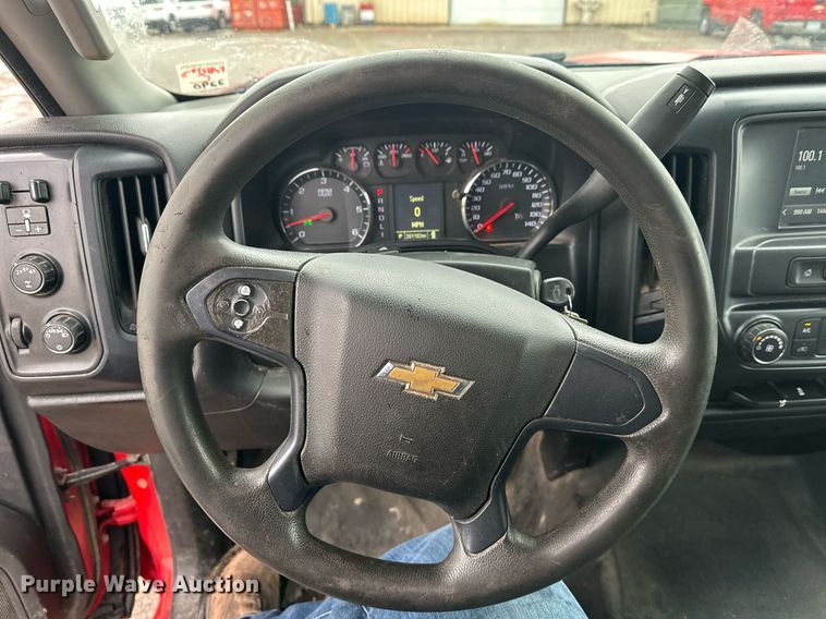 image for item EL0038 2019 Chevrolet Silverado 2500HD Double Cab pickup truck