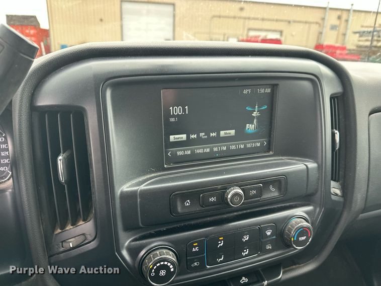 image for item EL0038 2019 Chevrolet Silverado 2500HD Double Cab pickup truck