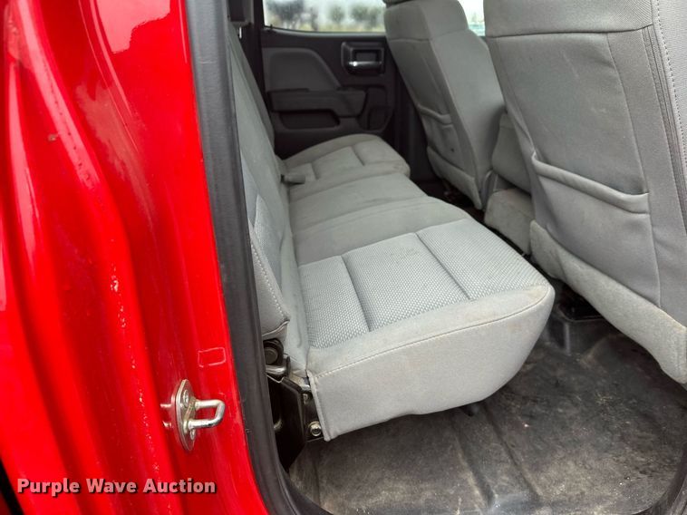 image for item EL0038 2019 Chevrolet Silverado 2500HD Double Cab pickup truck