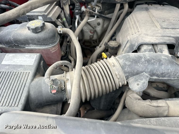 image for item EL0038 2019 Chevrolet Silverado 2500HD Double Cab pickup truck