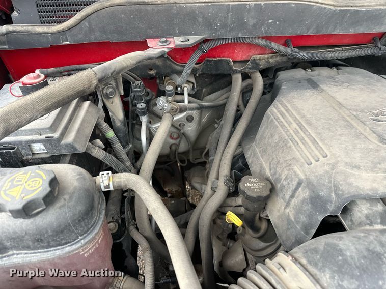 image for item EL0038 2019 Chevrolet Silverado 2500HD Double Cab pickup truck