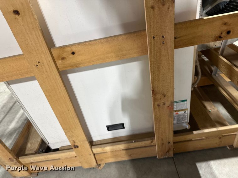 image for item EL0053 Reznor UDBP400 furnace