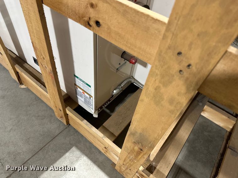 image for item EL0053 Reznor UDBP400 furnace