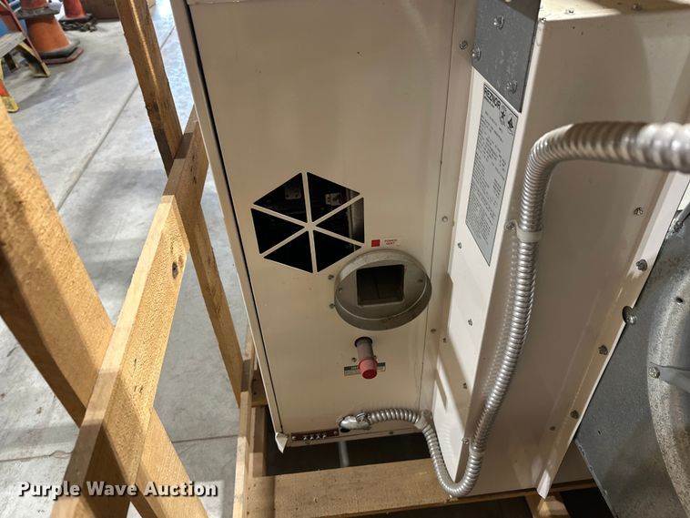 image for item EL0053 Reznor UDBP400 furnace