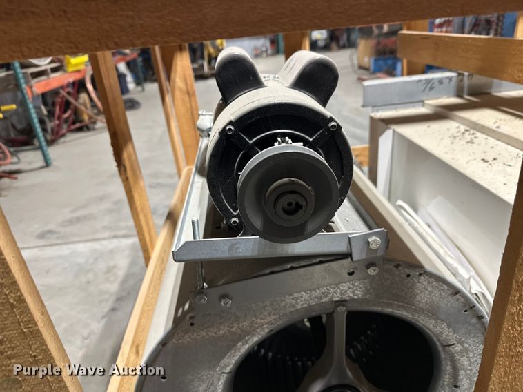 image for item EL0053 Reznor UDBP400 furnace