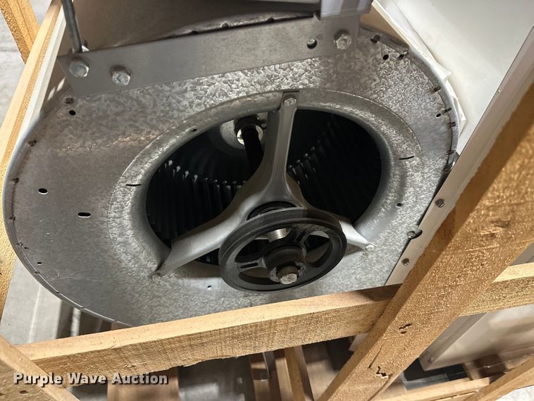 image for item EL0053 Reznor UDBP400 furnace