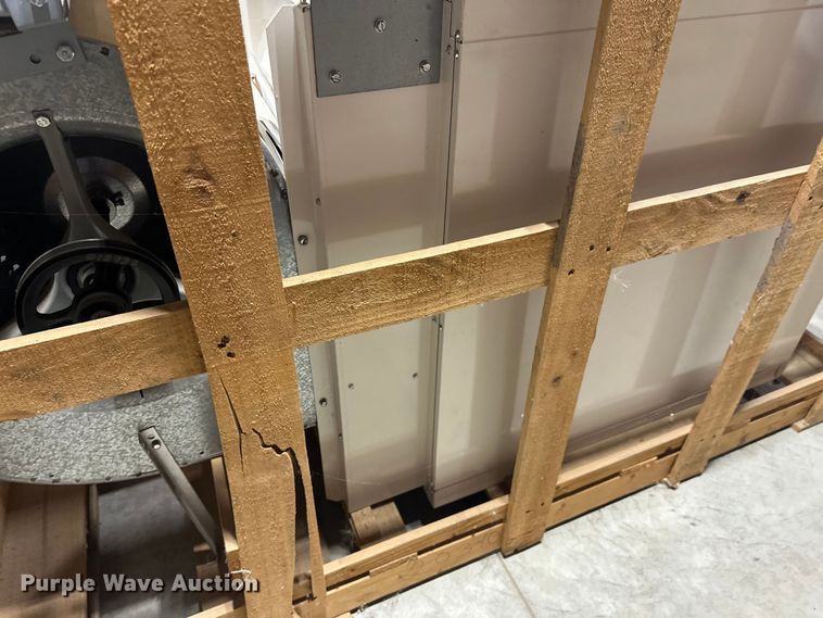 image for item EL0053 Reznor UDBP400 furnace