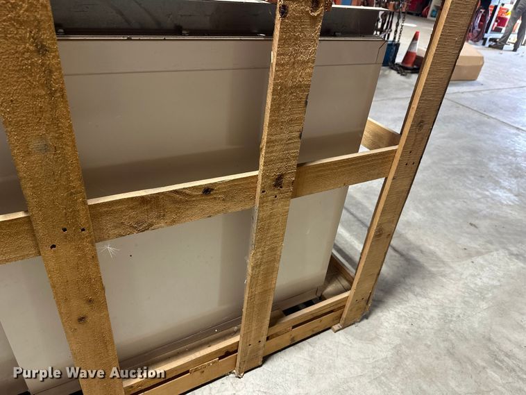 image for item EL0053 Reznor UDBP400 furnace