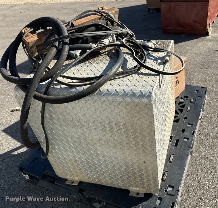 image for item EL0054 Automotive parts