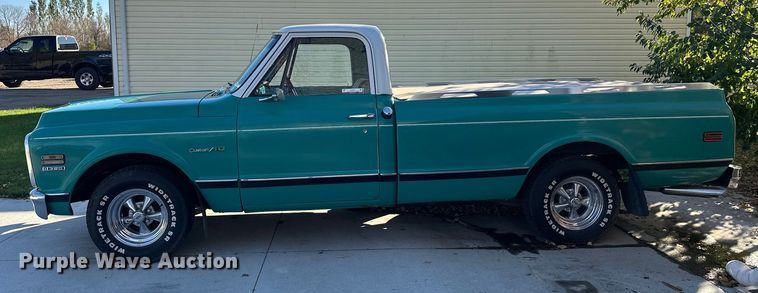 image for item EL0070 1972 Chevrolet C10 pickup truck