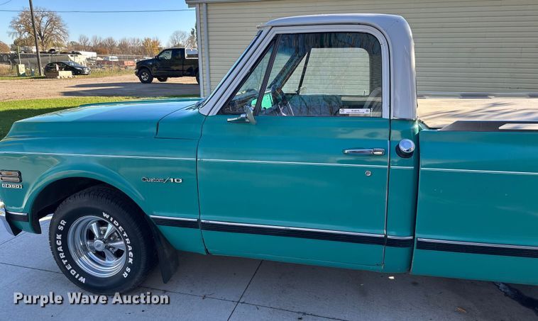 image for item EL0070 1972 Chevrolet C10 pickup truck
