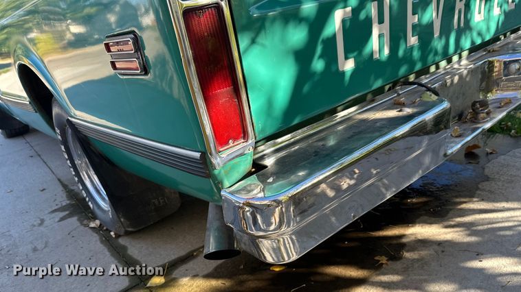 image for item EL0070 1972 Chevrolet C10 pickup truck