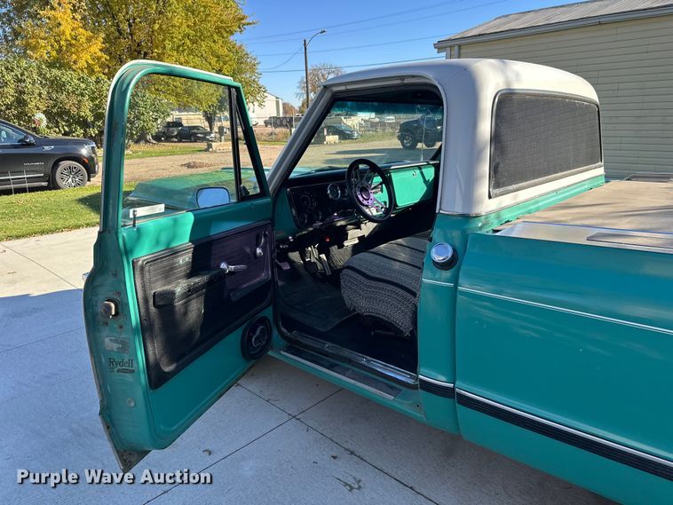 image for item EL0070 1972 Chevrolet C10 pickup truck