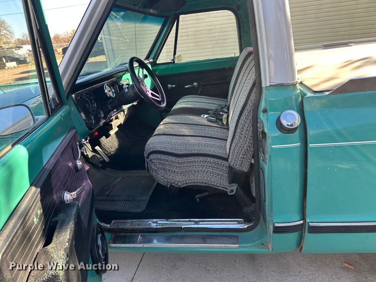 image for item EL0070 1972 Chevrolet C10 pickup truck