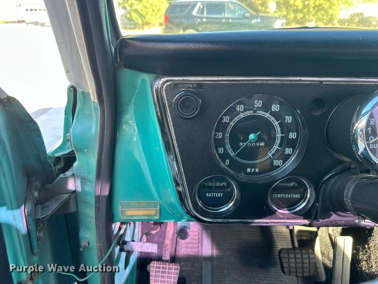 image for item EL0070 1972 Chevrolet C10 pickup truck