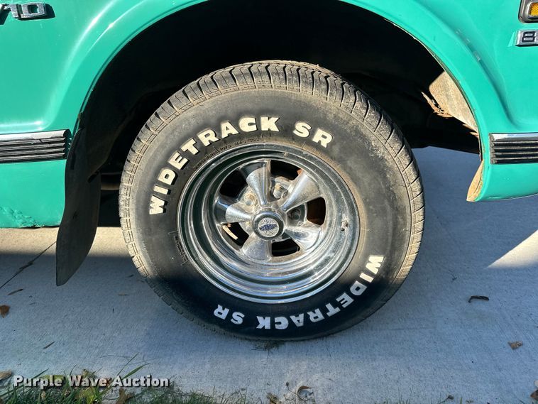 image for item EL0070 1972 Chevrolet C10 pickup truck