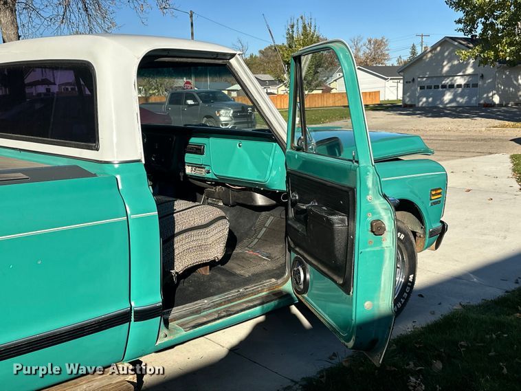 image for item EL0070 1972 Chevrolet C10 pickup truck