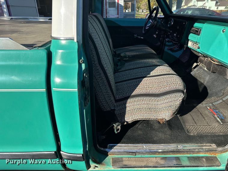 image for item EL0070 1972 Chevrolet C10 pickup truck