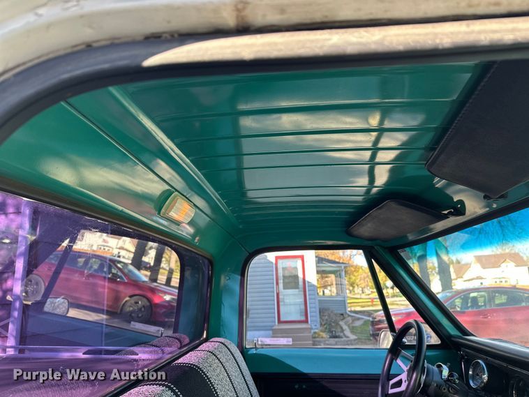 image for item EL0070 1972 Chevrolet C10 pickup truck