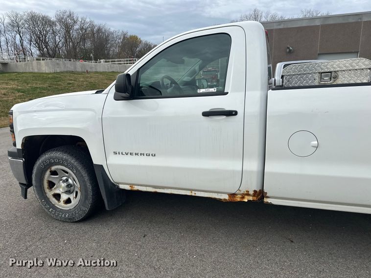 image for item EL0072 2014 Chevrolet Silverado 1500 pickup truck
