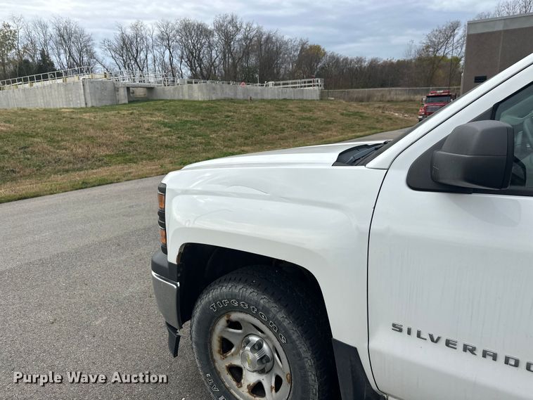 image for item EL0072 2014 Chevrolet Silverado 1500 pickup truck