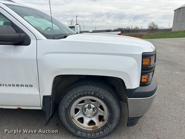 image for item EL0072 2014 Chevrolet Silverado 1500 pickup truck