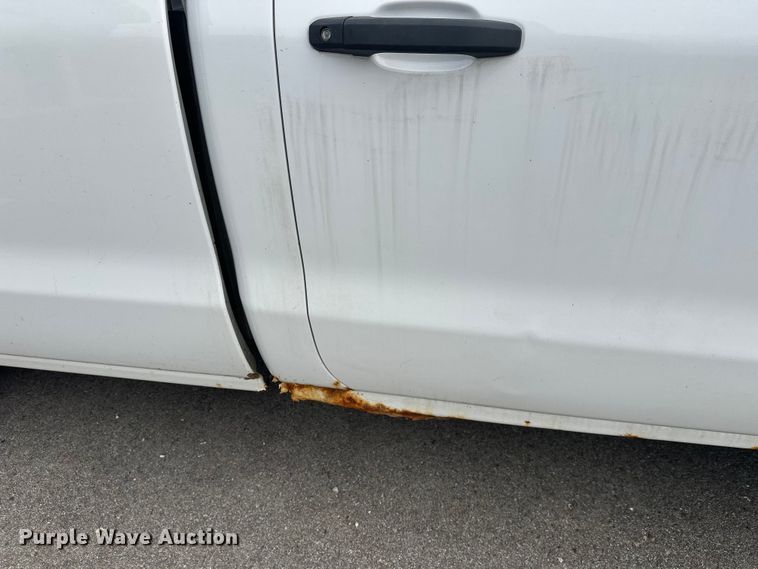 image for item EL0072 2014 Chevrolet Silverado 1500 pickup truck