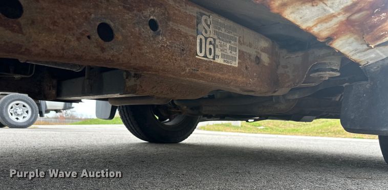 image for item EL0072 2014 Chevrolet Silverado 1500 pickup truck