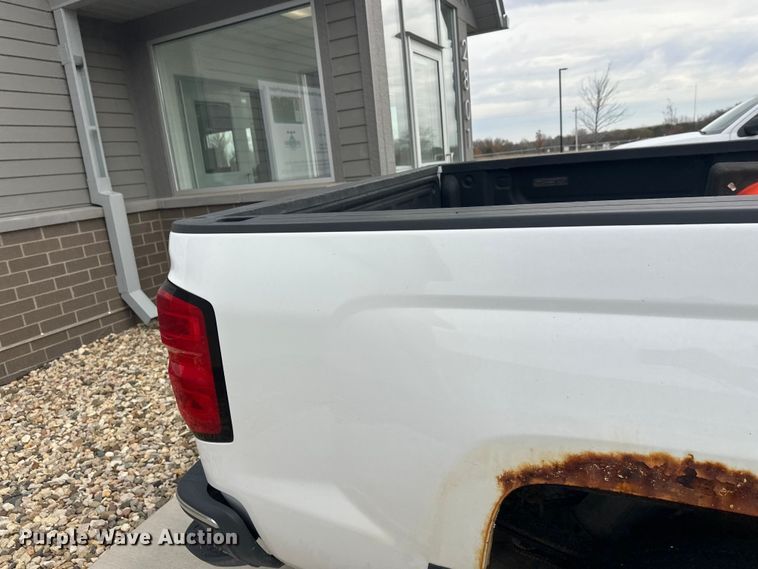 image for item EL0072 2014 Chevrolet Silverado 1500 pickup truck