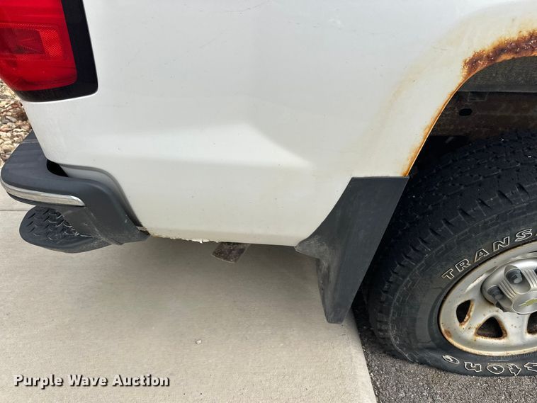 image for item EL0072 2014 Chevrolet Silverado 1500 pickup truck